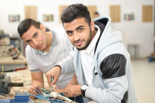 مؤسسة الغرير للتعليم تقدم منحاً دراسية لطلبة الدراسات الثنائية في جامعة القدس