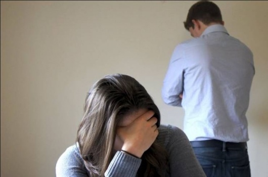 هذا ما حدث مع 'إسرائيلية' خانت زوجها مع نادلٍ أردنيّ!
