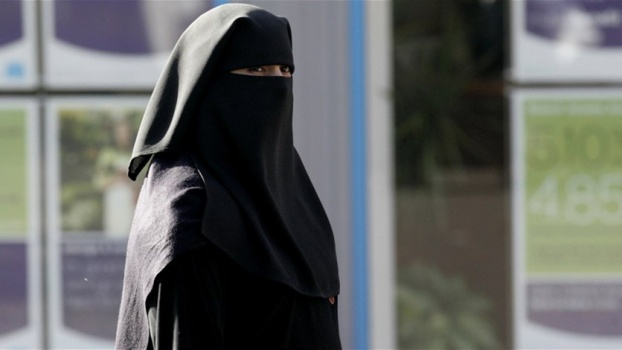 بالصورة &ndash; كويتي انفصل عن حبيبته فكان ردّها... "شوف سيارتك الحين"!