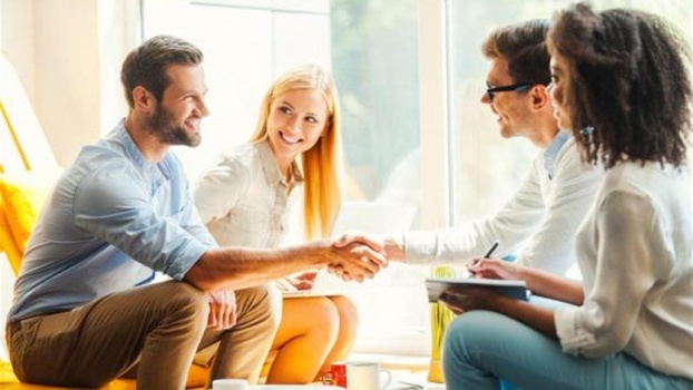 هل تنسى أسماء الآخرين وتقع في مواقف حرجة؟ اتبع هذه الخطوات