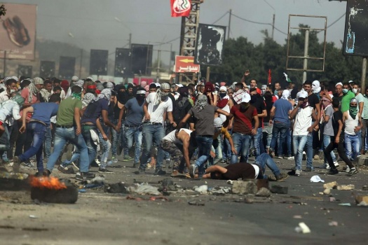 ترامب يقتل 11 فلسطينياً ويصيب 3 آلاف آخرين