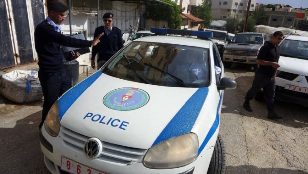 الشرطة تقبض على شخص سرق 7 ألاف شيقل من داخل منزل في جنين