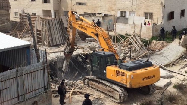 هدم اسكانين قيد الإنشاء في بيت جالا