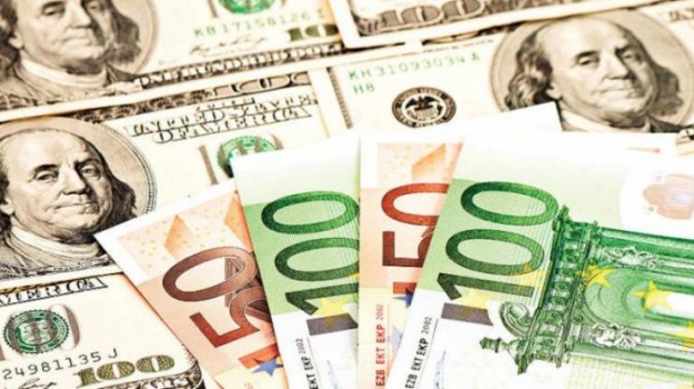 أسعار صرف العملات تتراجع