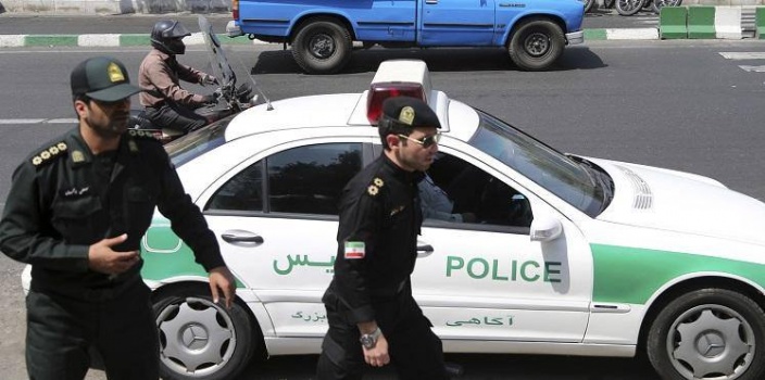 مقتل شرطي واصابة ثلاثة في إيران