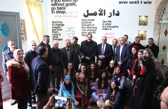 بالصور..افتتاح مدرسة الأمل للأطفال الأحداث برام الله