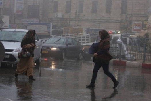 منخفض ماطر وبارد يضرب فلسطين اليوم