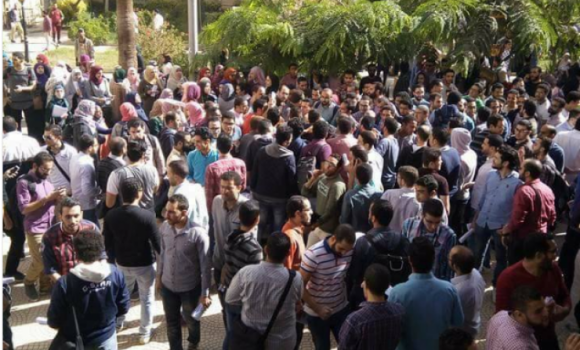 1200 طالب طبّ بالسنة السادسة في جامعة مصرية يحصلون على صفر!