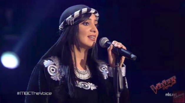 سهى المصري... مذيعة يمنية من نشرات الأخبار إلى "ذا فويس"