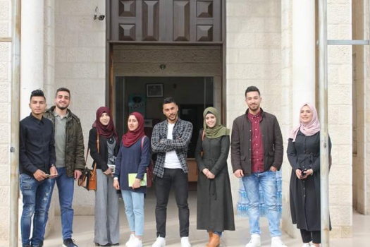 بالصور...محافظة جنين تطلع على مبادرة " مرحبا أنا موجود "