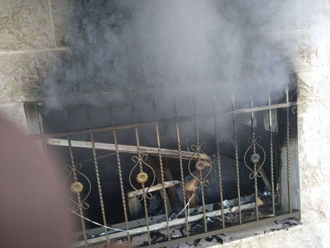 الدفاع المدني يخمد حريق منزل في بلدة كفر الديك بمحافظة سلفيت