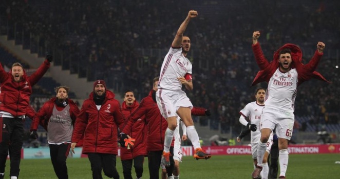 ركلات الحظ الترجيحية تنقل ميلان إلى نهائي كأس إيطاليا