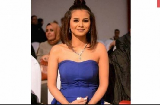 فيديو| منة عرفة تصدم الجميع بعمرها الحقيقي!