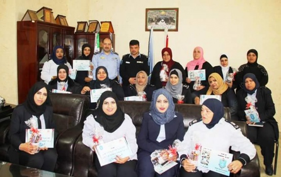 بالصور..اللواء حازم عطا الله يهنئ المرأة الفلسطينية في يوم المرأة العالمي