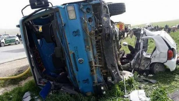 بالصور: مجزرة مرعبة... حادث سير يقتل 6 أشخاص من عائلة واحدة