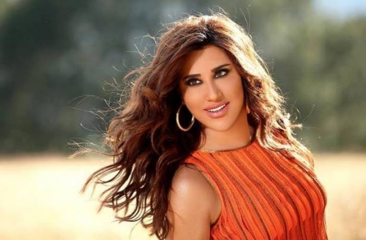 فيديو- هذا ما سترتديه نجوى كرم في حفل زفافها!