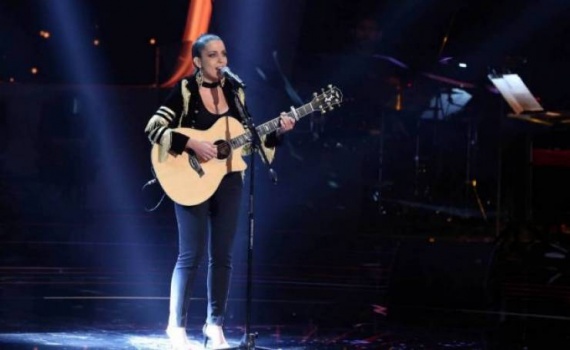 فيديو| مشتركة في the Voice تُغضب محمد حماقي!