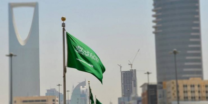 السعودية تهدد: يمكن أن نصنع قنبلة نووية