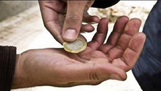 التسوّل "مهنة" مربحة.. البعض يجني 3000 دولار شهرياً!