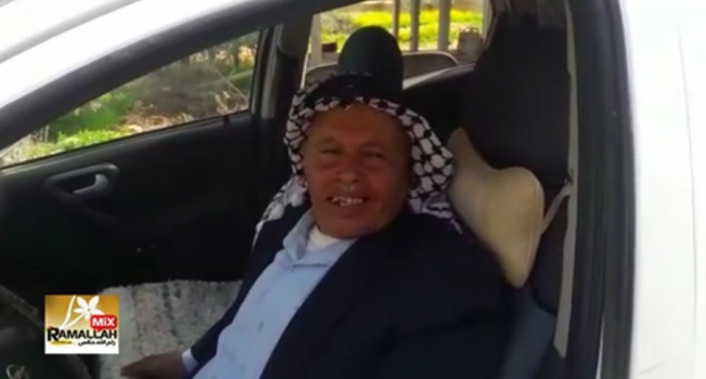 بالفيديو .. الحاج عبد الرحمن حقق حلمه في السبعين بالحصول على رخصة قيادة