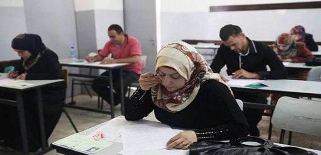 قرابة 50 الف متقدم يتنافسون اليوم على أقل من ألف وظيفة في "التربية"