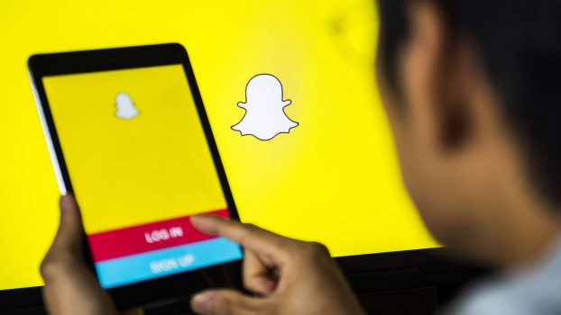 طريقة تسجيل مذهلة على “سناب شات” دون استخدام الإصبع