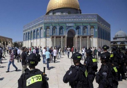 62 مستوطناً يقتحمون المسجد الأقصى