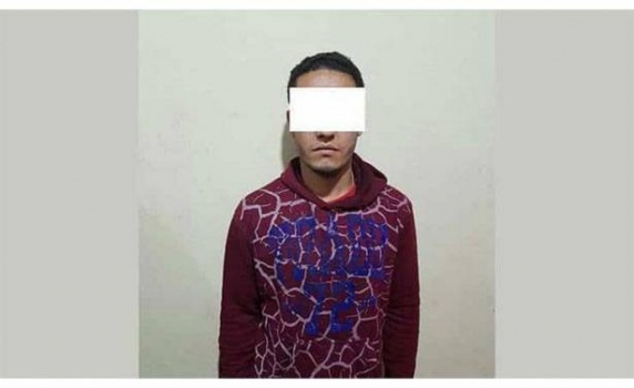 شاب مصري يذبح طفلة داخل حمام مسجد بعد أن حاول إغتصابها