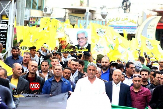 بالصور..مهرجان مركزي في جنين مبايعة وتأييد للرئيس محمود عباس
