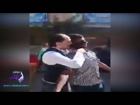 فيديو مرعب لـ'ساحر' يذبح شخصا في مصر