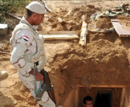 مقتل 4 مسلحين واكتشاف نفق على حدود غزة