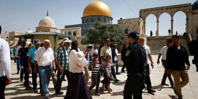 في تصعيد خطير.. الاحتلال يسمح للمستوطِنات اقتحام الأقصى بـ"فستان"