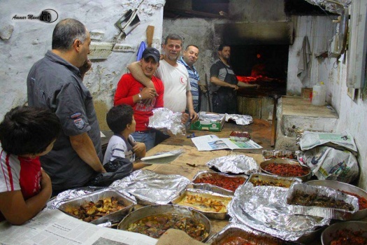 بالصور..عبق التاريخ يفوح من فرن "منى" العربي بنابلس