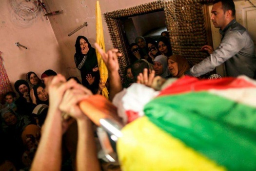 استشهاد جريحين يرفع حصيلة شهداء "العودة" إلى 119 بغزة