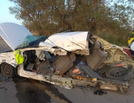 بالصور: مصرع شخصين واصابة اخرين بحادث مروع في النقب