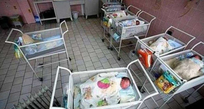 تبنت 118 يتيماً وجمعت من ورائهم ثروة طائلة!