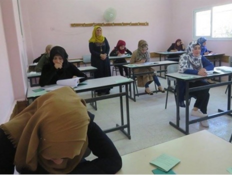 قرابة 77 ألف طالب يتوجهون لامتحان "الانجاز"