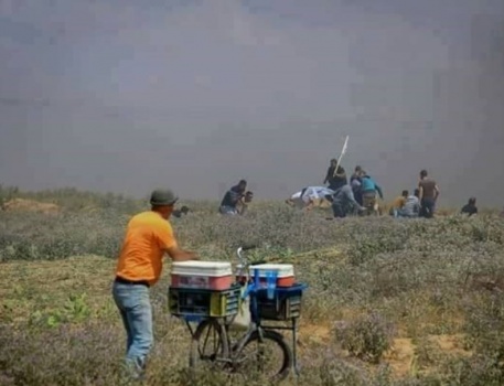 استشهاد "بائع البراد" متأثرا بجراحه في غزة