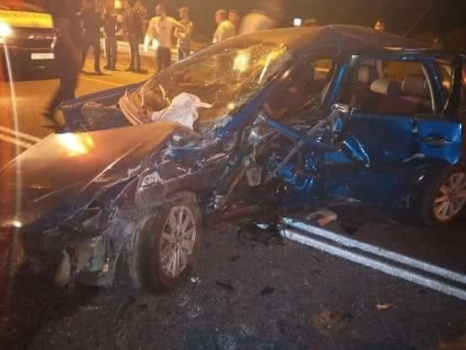 مصرع مواطن واصابة 8 احدهم حالته خطرةجراء حادث تصادم بين مركبتين شرق الخليل