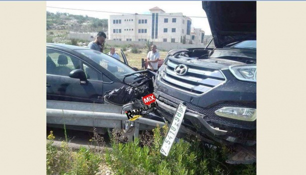 إصابتين بحادث تصادم مركبتين جنوب جنين