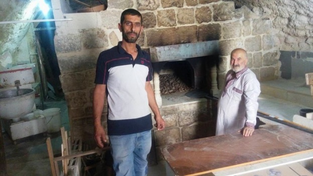 جنين:مخبز القلعة بصانور.. يعود لإرثه التاريخي مع قدوم رمضان