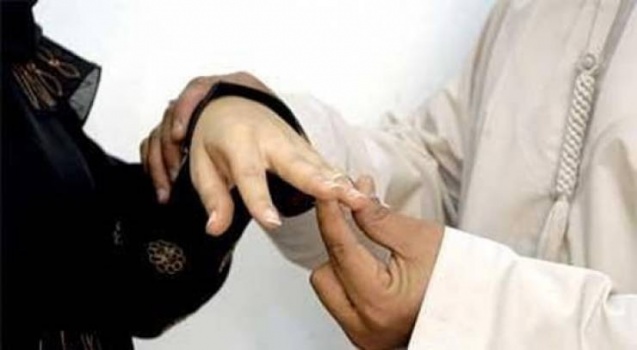 فيديو| فنان سعودي شهير متهم بالزواج أكثر من 20 مرة!