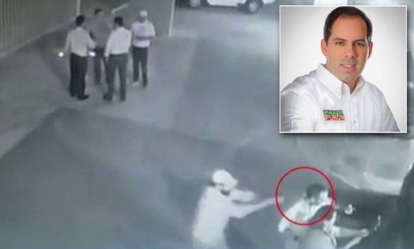 شاهد بالفيديو:  اغتيال سياسي مكسيكي أثناء التقاطه سيلفي مع معجبة