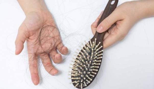 خسرت شعرها بسبب تناولها هذا النوع من الخضار!!