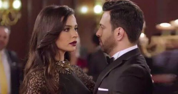 تيم حسن يفجر مفاجأة: وافقت على استبعاد نادين نجيم من"الهيبة".. والأخيرة ترد