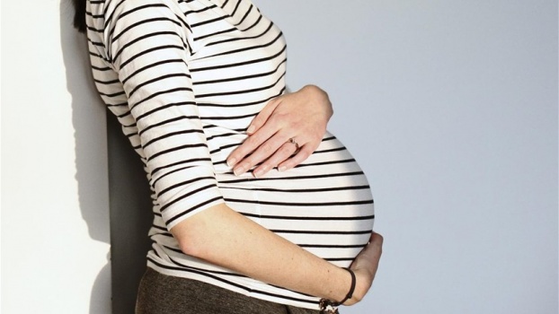 عذّب زوجته الحامل وضربها حتى فارقت الحياة