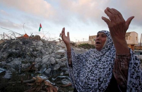هدم 4 منازل بالقدس وإجبار اصحابها على دفع التكاليف