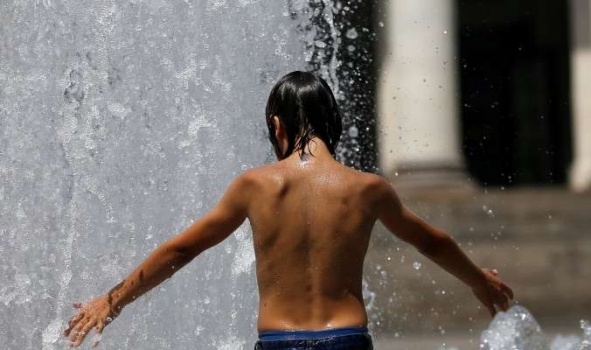 الحرارة لم تفرق هذا العام بين كندا والجزائر.. العالم شهد أسوأ موجة حر، والعلماء: الوضع سيسوء أكثر.. لكن ما السبب؟