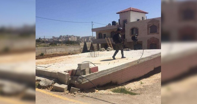 الاحتلال يخطر بهدم ستة منازل شمال غرب بيت لحم