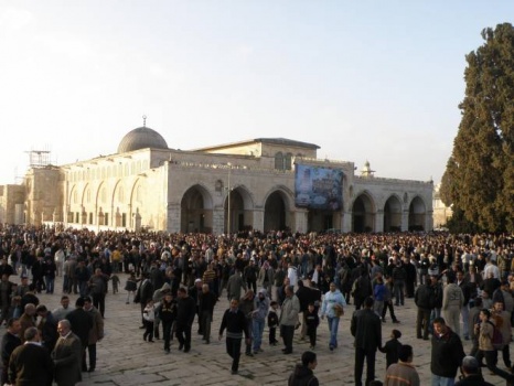 قوى القدس تدعو لشد الرحال والرباط في الأقصى